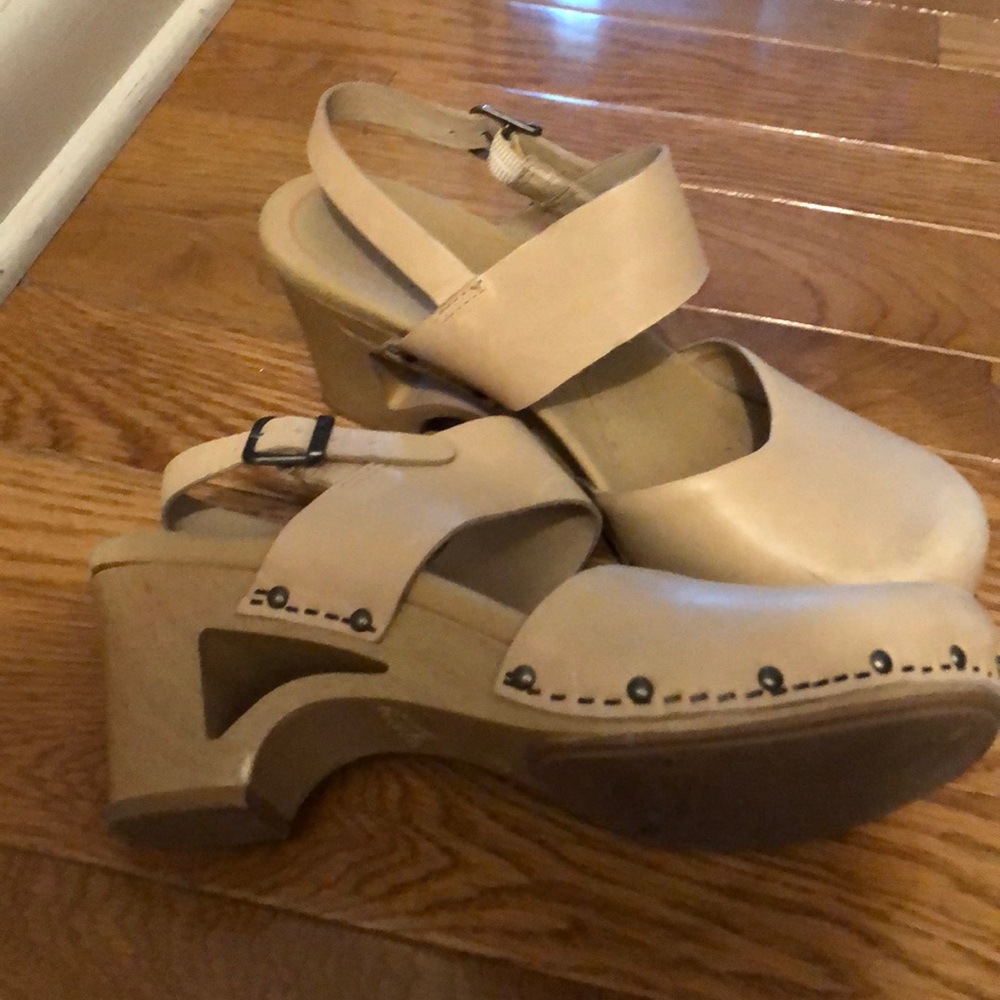 Dansko nude sandal